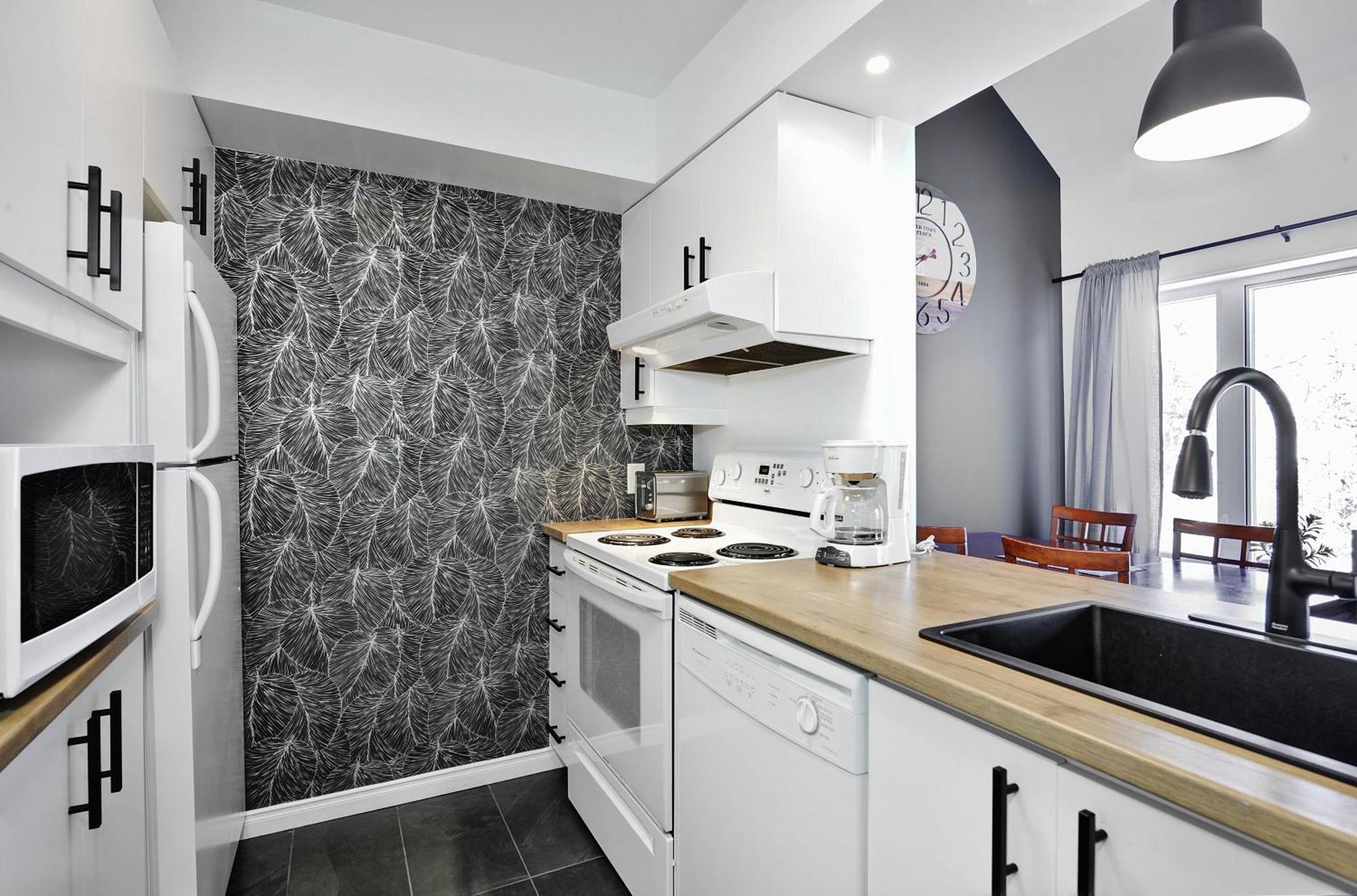 Condo 305 33 Chemin Du Hameau By Les Chalets Alpins Stoneham Exterior photo